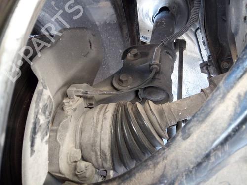 Used Right front steering knuckle HYUNDAI SANTA FÉ II (CM) 2.2 CRDi (155 hp) 11020133
