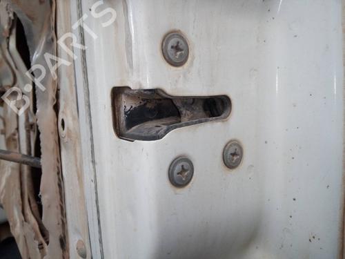 Used Tailgate lock SUZUKI GRAND VITARA II (JT, TE, TD) 1.9 DDiS (JB419WD, JB419XD) (129 hp) 17054046