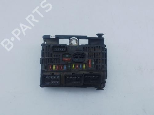 Used Fuse box Fuse box 38036777 38036777