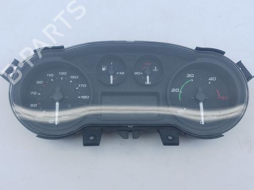 Used Instrument cluster Instrument cluster IVECO DAILY VI Platform/Chassis 33S13, 35S13, 35C13 (126 hp) 33831809 33831809