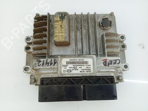 Used Engine control unit (ECU) KIA CEE'D (JD) 1.4 CVVT (90 hp) 13880391