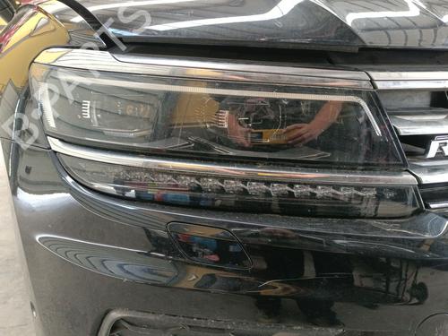 Used Right headlight VW TIGUAN (AD1, AX1) 2.0 TDI (150 hp) 29943667