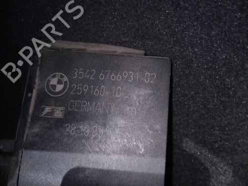 Used Pedal BMW 3 (E90) 318 d (122 hp) 17195321