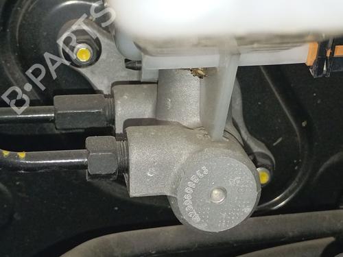 Used Brake master cylinder HYUNDAI KONA (OS, OSE, OSI) 1.0 T-GDi (120 hp) 29270643