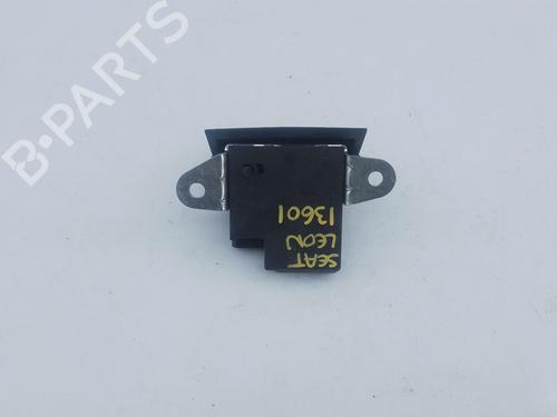 Tailgate lock SEAT LEON (KL1, KLG) 2.0 TDI | BP31354028C101