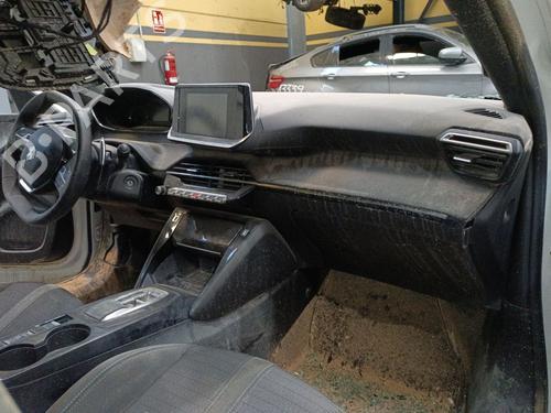 Used Dashboard PEUGEOT 2008 II (UD_, US_, UY_, UJ_, UR_, UC_) 1.2 PureTech 130 (USHNS, URHNS) (130 hp) 30746023