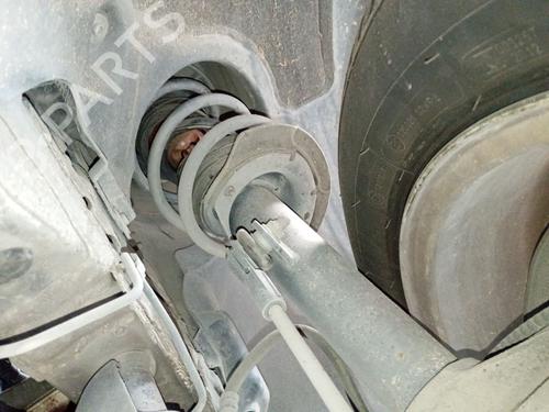 Used Right front shock absorber Right front shock absorber BMW 2 Active Tourer (F45) 216 d (116 hp) 40037513 40037513