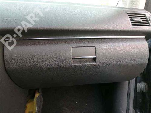 Used Glove box Glove box MERCEDES-BENZ B-CLASS Sports Tourer (W245) B 180 CDI (245.207) (109 hp) 5220932 5220932