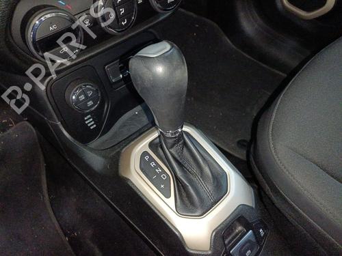 Gear lever JEEP RENEGADE SUV (BU, B1, BV) 2.0 CRD 4x4 | BP31147702M90