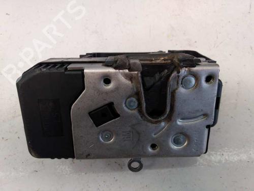 Used Tailgate lock NISSAN PRIMASTAR Van (X83) [2002-2025]  6036078