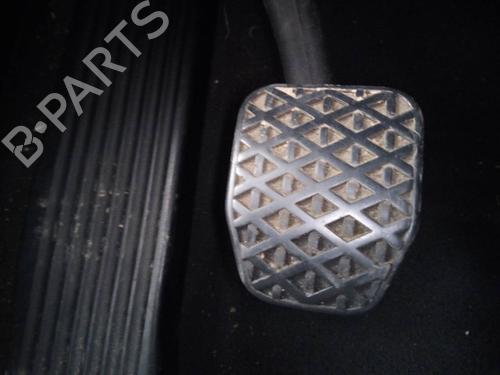 Used Clutch pedal BMW 1 (E87) 118 d (143 hp) 17168390