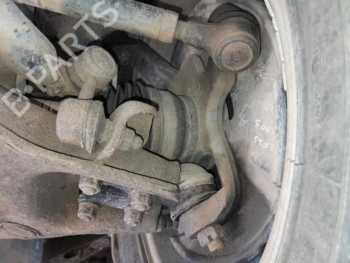 Used Left front steering knuckle HYUNDAI TERRACAN (HP) 2.9 CRDi 4WD (163 hp) 25761349