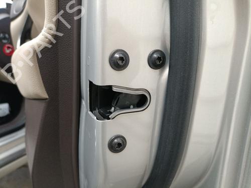 Used Front right lock OPEL INSIGNIA A (G09) 2.0 CDTI (68) (131 hp) 32016551