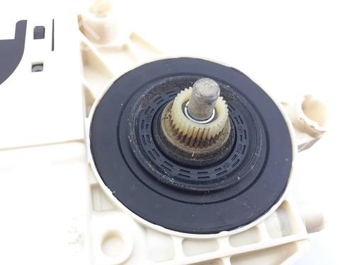 Right front window motor PEUGEOT 407 (6D_) 2.0 (6DRFNB, 6DRFNE) | BP9244612E20 