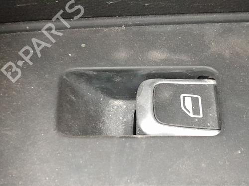 Mando elevalunas delantera derecho AUDI A1 Sportback (8XA, 8XF) 1.0 TFSI (95 hp) 24202714