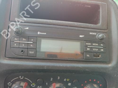 Used Radio NISSAN NV300 Van (X82) 1.6 dci 120 (121 hp) 27896392