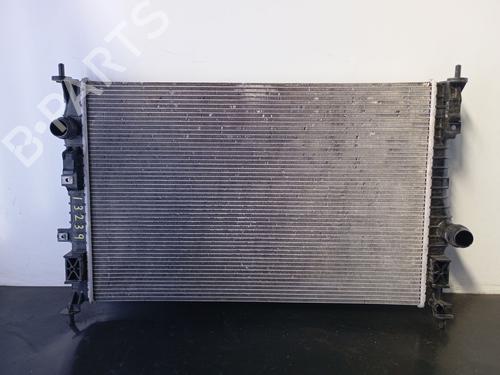 Used Water radiator DS DS 4 II (FR_, FB_, F3_) E-TENSE 225 (F3DGZT) (224 hp) 28140174