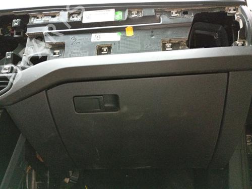 glove-box-vw-t-cross-c11-d31-2018-32468479 main image