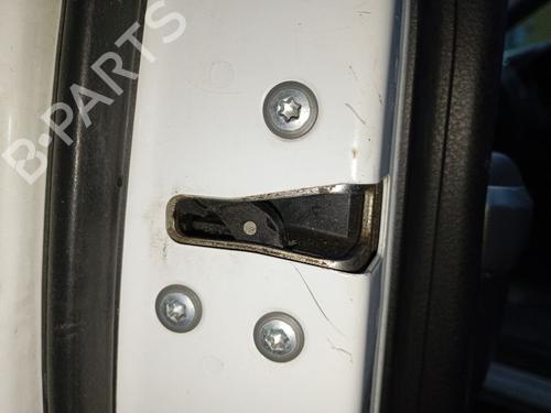 Used Front left lock Front left lock SUZUKI GRAND VITARA II (JT, TE, TD) 1.9 DDiS All-wheel Drive (JT419, TD44, JB419WD, JB419XD,... (129 hp) 34405208 34405208