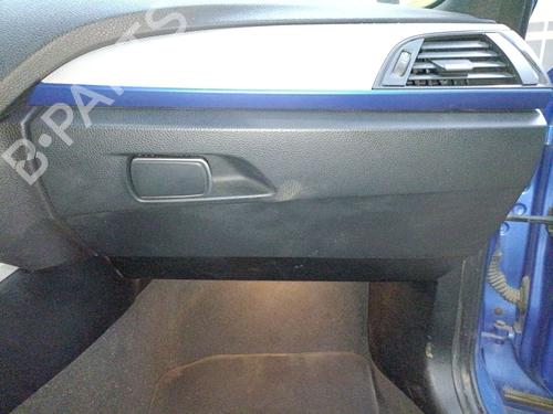 Boîte à gants BMW 1 (F20) 116 d (116 hp) 31931204