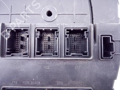 Fuse box RENAULT SCÉNIC II (JM0/1_)  | BP22409607E1 