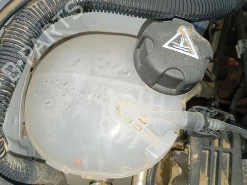 Ekspansjonstank PEUGEOT 2008 II (UD_, US_, UY_, UJ_, UR_, UC_) 1.2 PureTech 130 (USHNS, URHNS) (130 hp) 30744587