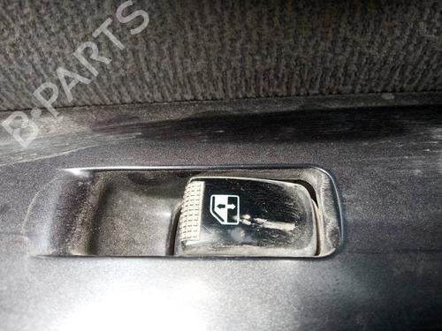 Used Right front window switch HYUNDAI TERRACAN (HP) [2001-2008]  17011023