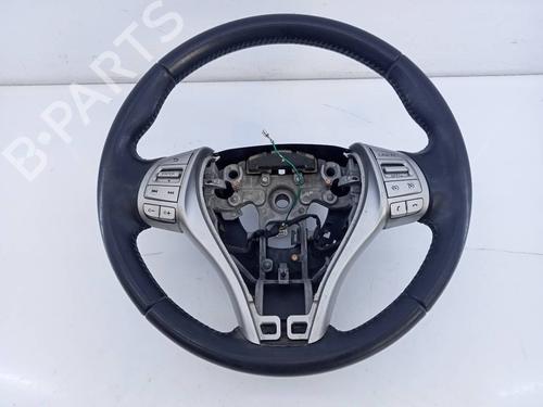 Used Steering wheel NISSAN QASHQAI II SUV (J11, J11_) 1.6 dCi (130 hp) 11056672