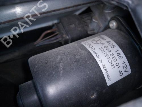 Used Front wiper motor MERCEDES-BENZ VITO / MIXTO Van (W639) 113 CDI (639.601, 639.603, 639.605) (136 hp) 17011240