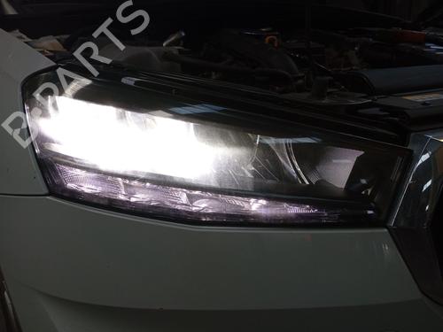 Used Right headlight Right headlight SKODA FABIA IV (PJ3) 1.0 TSI (95 hp) 33540659 33540659