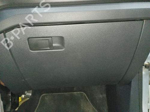 Handskerum VW T-CROSS (C11, D31) [2018-2026]  32468961