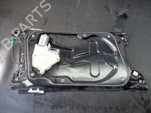 Elevalunas delantero derecho LAND ROVER RANGE ROVER SPORT I (L320) 2.7 D 4x4 (190 hp) 18106474