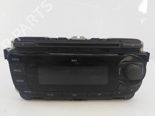Used Radio SEAT ALTEA (5P1) 1.4 TSI (125 hp) 6937391