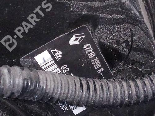 Used Servo brake Servo brake DACIA DOKKER Express Box Body/MPV 1.5 dCi 75 / Blue dCi 75 (FEJW, FEAH) (75 hp) 8884474 8884474