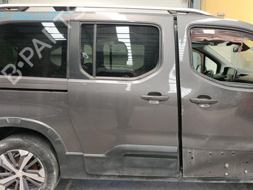 Used Right slide door Right slide door 39434440 39434440