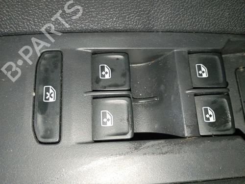 Used Left front window switch Left front window switch VW TAIGO (CS1) 1.0 TSI (110 hp) 34122681 34122681