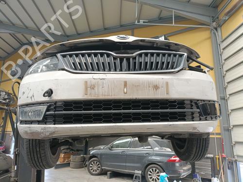 Used Front bumper Front bumper 37659910 37659910