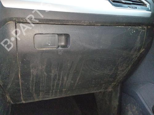 Hanskerom VW TIGUAN (AD1, AX1) 1.4 TSI (125 hp) 31333602