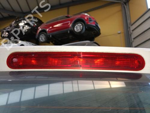 Używane Trzecie światło stopu CITROËN C3 III (SX) 1.2 VTi 82 (82 hp) 30684603
