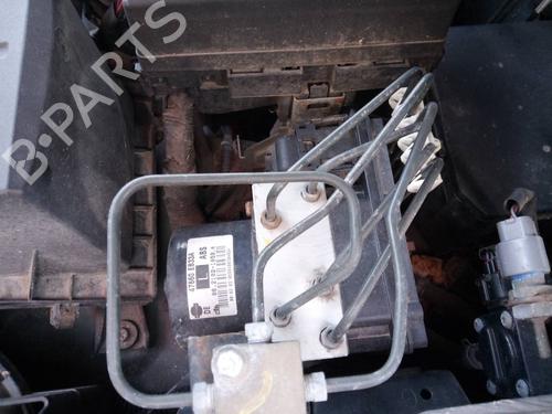 Used ABS pump NISSAN NAVARA NP300 (D40) 2.5 dCi 4WD (171 hp) 13948330