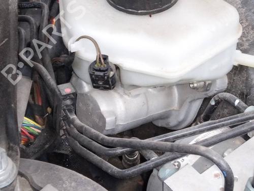 Used Brake master cylinder BMW 1 (F20) 118 d (150 hp) 9232353