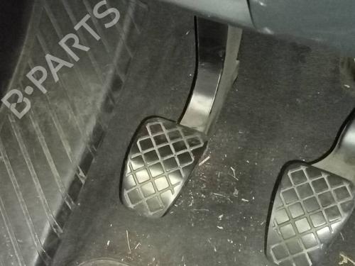 Used Clutch pedal AUDI A4 B8 (8K2) [2007-2017]  10560831