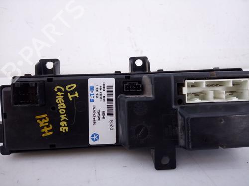 Fensterheberschalter links vorne JEEP GRAND CHEROKEE II (WJ, WG) 3.1 TD 4x4 | BP29734077I27 