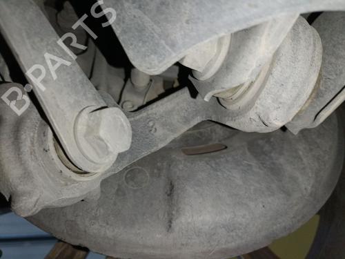 Used Right rear steering knuckle BMW 1 (F20) 116 d (116 hp) 31931217