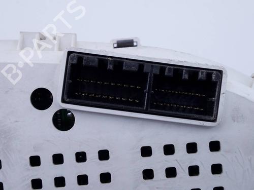 Instrument cluster KIA SORENTO I (JC) 2.5 CRDi 4WD | BP13072449C47 