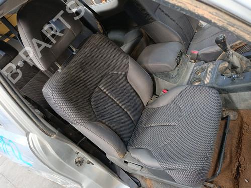 Achsschenkel links hinten MITSUBISHI PAJERO III (V7_W, V6_W) 3.2 Di-D (V68W, V78W) | BP29586348M27 