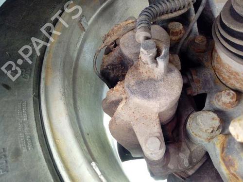 Used Left front brake caliper LAND ROVER DISCOVERY III (L319) 2.7 TD 4x4 (190 hp) 11588567