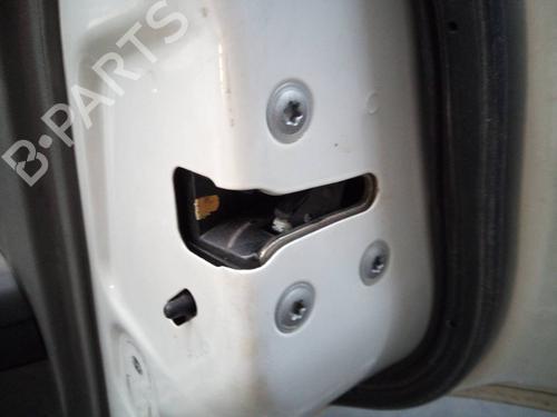 Used Rear right lock NISSAN X-TRAIL I (T30) [2001-2013]  16158125