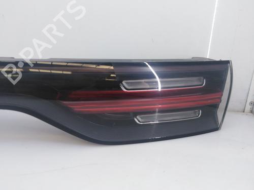 Sentralt baklys PORSCHE CAYENNE Coupe (9YB) 3.0 E-Hybrid AWD | BP30382972I39