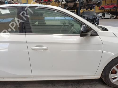 Used Right front door OPEL CORSA F (P2JO) 1.2 (68) (101 hp) 28098740